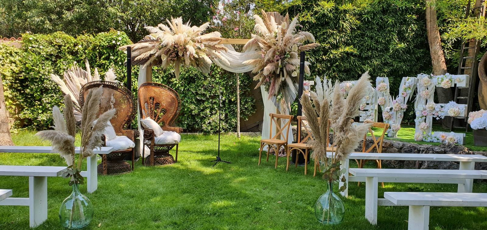 Traiteur pour séminaire d'entreprise : Préparation d'un buffet froid ou chaud près d'Antibes dans les Alpes-Maritimes (06)